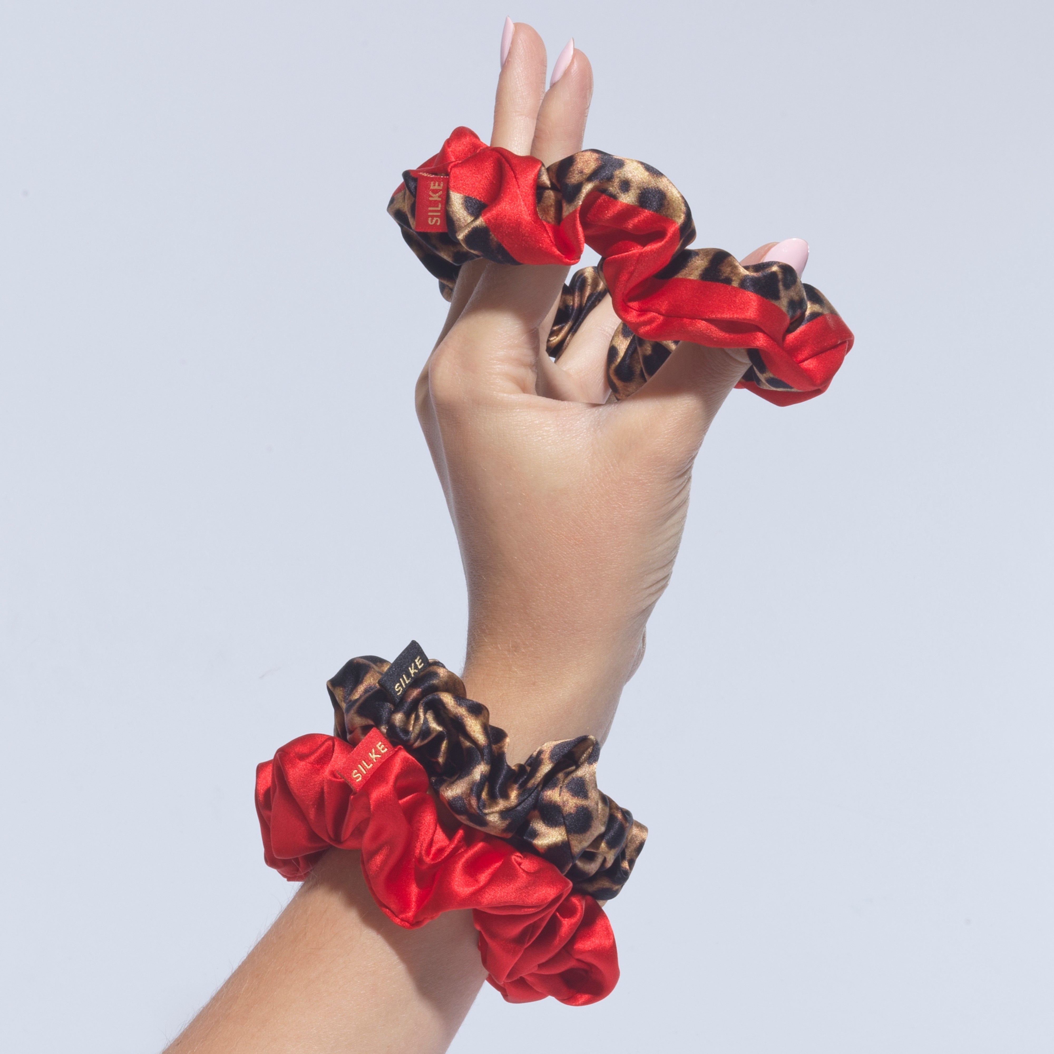 SILKE LARGE SCRUNCHIES -  LEOPARD RED